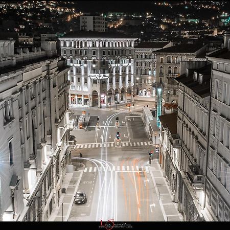 La Boutique Del Vento - Esclusivo In Pieno Centro Apartamento Trieste Exterior foto