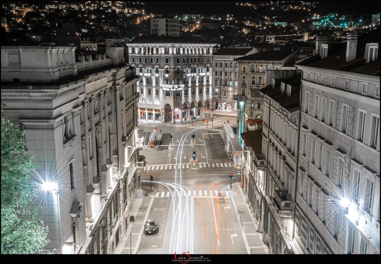 La Boutique Del Vento - Esclusivo In Pieno Centro Apartamento Trieste Exterior foto