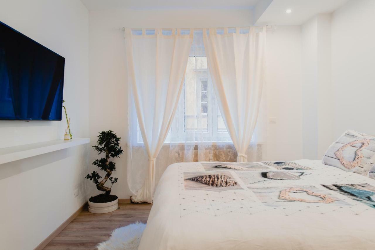 La Boutique Del Vento - Esclusivo In Pieno Centro Apartamento Trieste Exterior foto